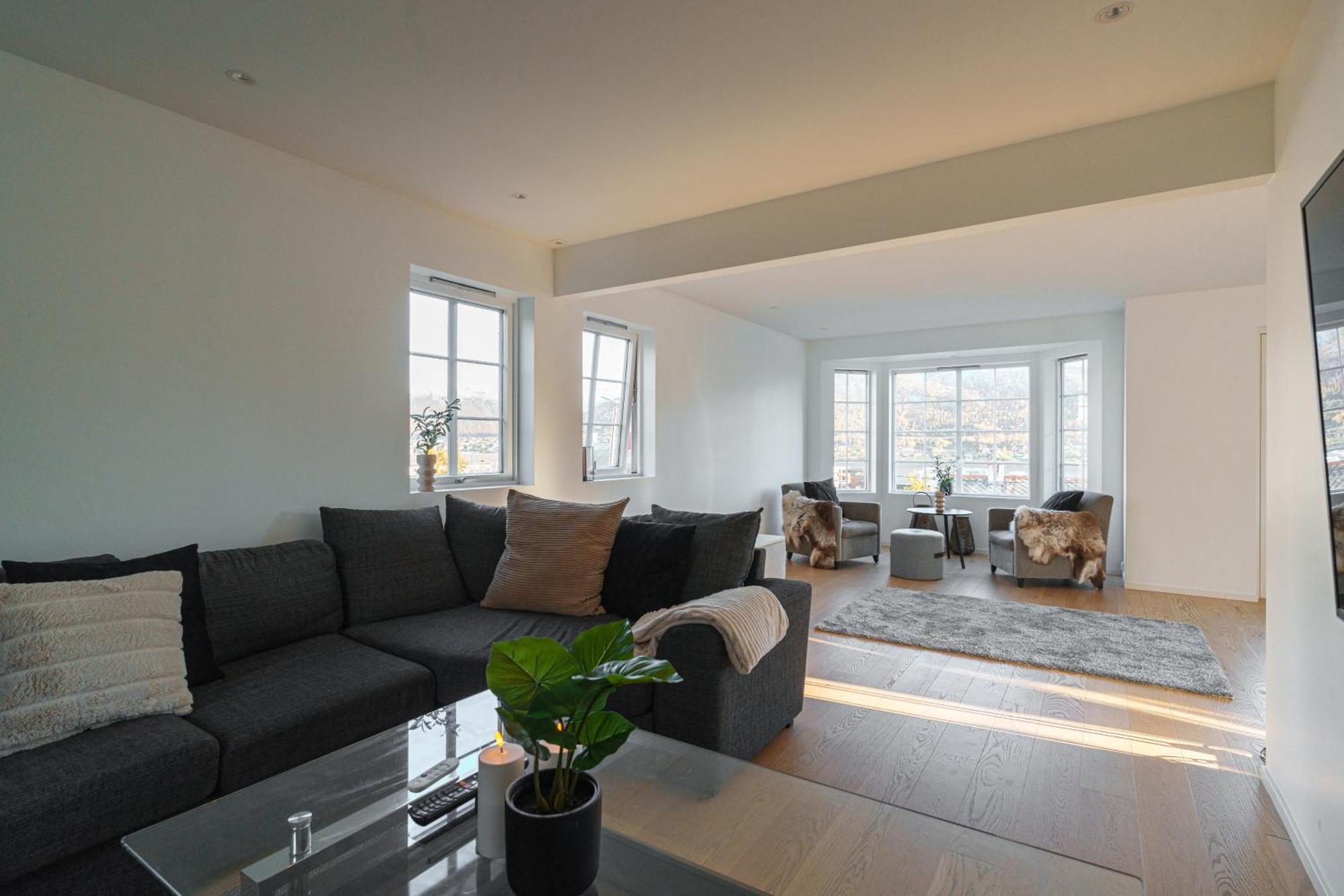 Modern House With Great View! Apartment Тромсьо Екстериор снимка
