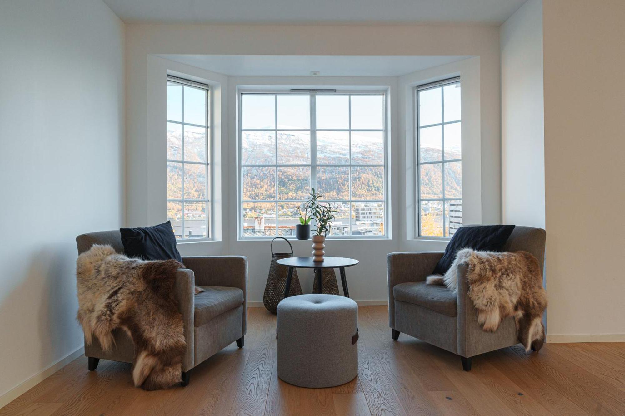 Modern House With Great View! Apartment Тромсьо Екстериор снимка
